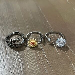 Fidget Trio Ring Set in Gold and Silver